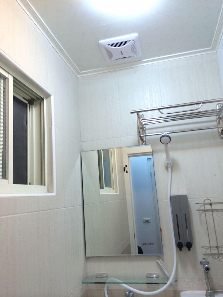 Фото Big Bear Hostel