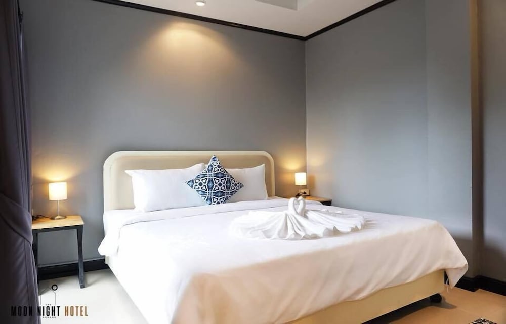 Фото The Moon Night AO nang Hotel