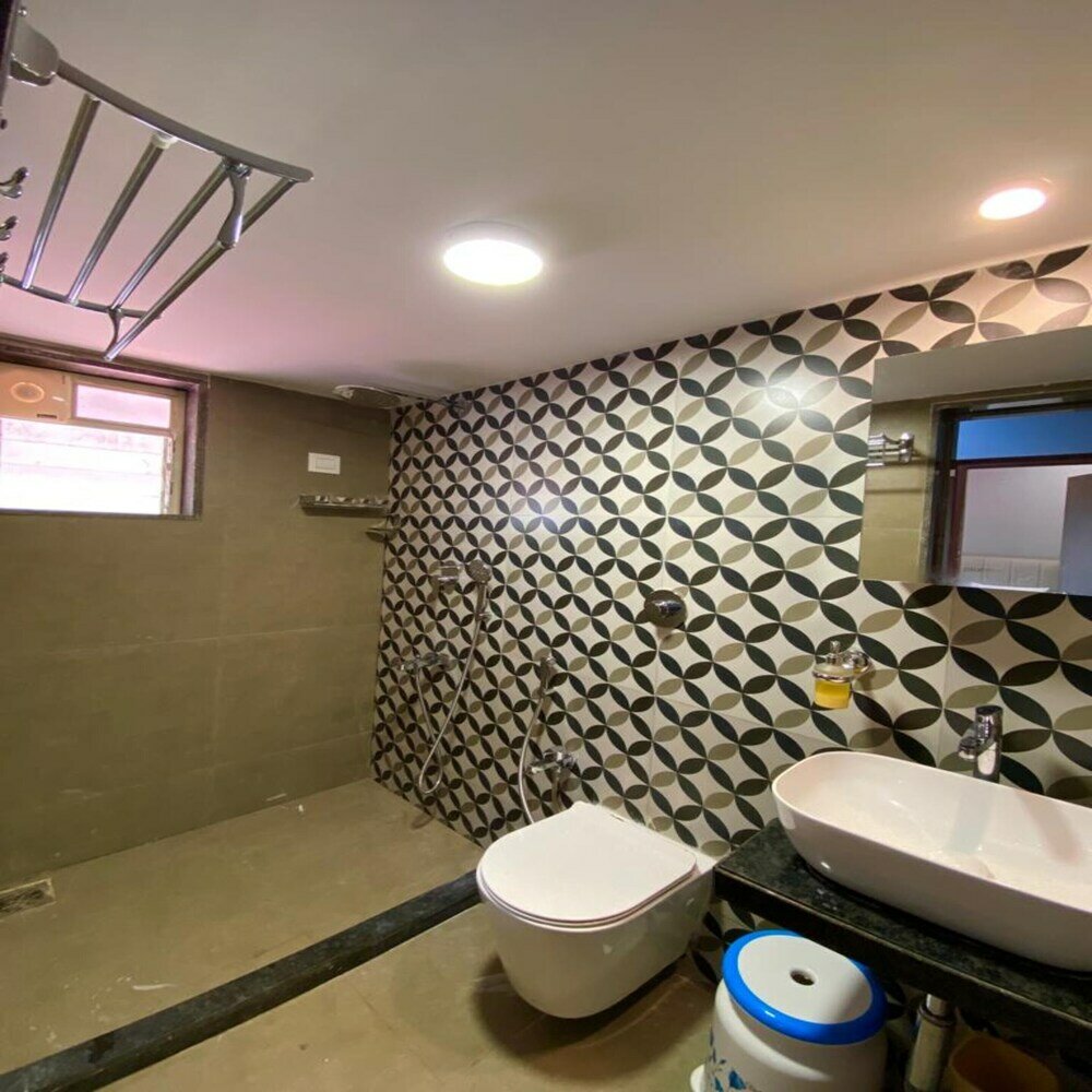 Фото Hotel Sadhana Executive