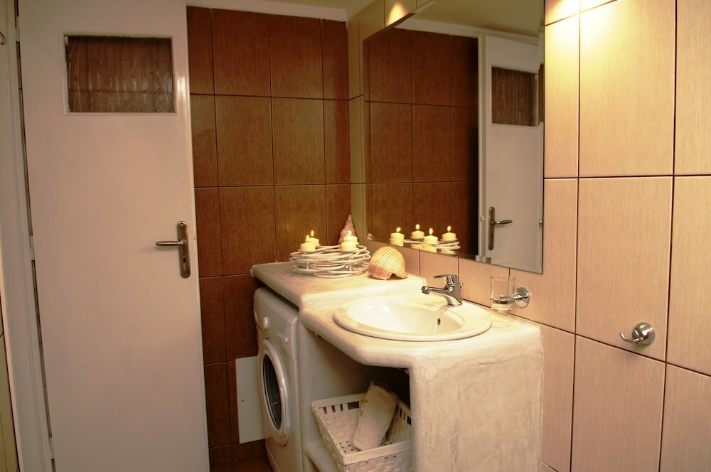 Фото Frantzeskos Apartments