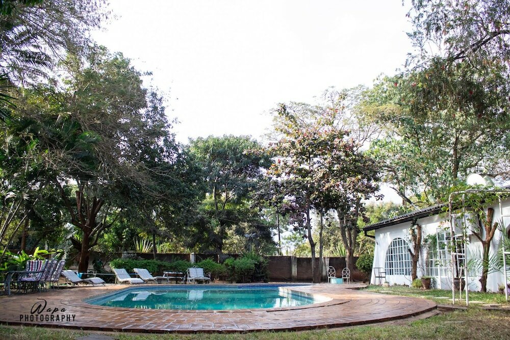 Фото Adlib Executive Lodge