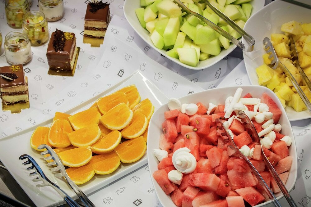 Фото Hilton Garden Inn Tirana