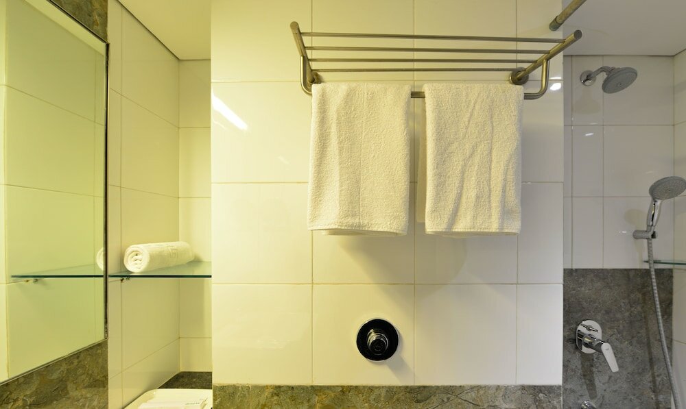 Фото Treebo swastik