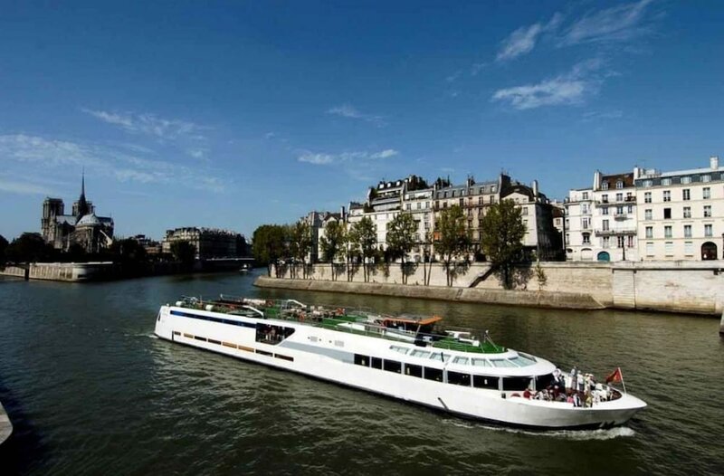 Гостиница VIP Paris Yacht Hotel в Париже