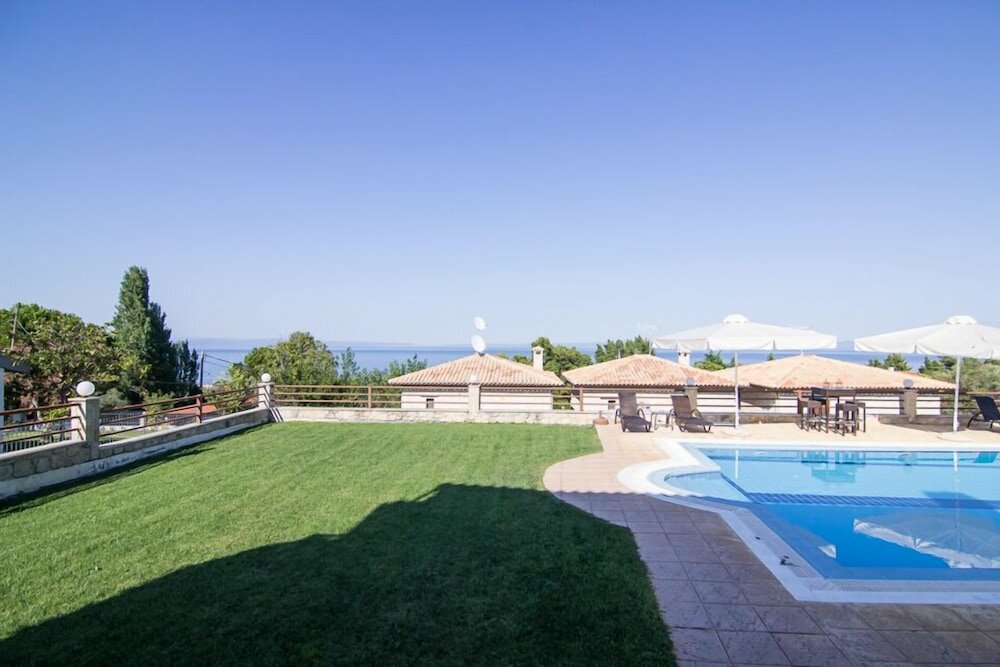 Фото Daphne Villas