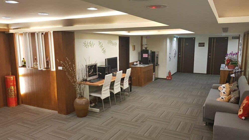 Фото Jhong-Sing Hotel