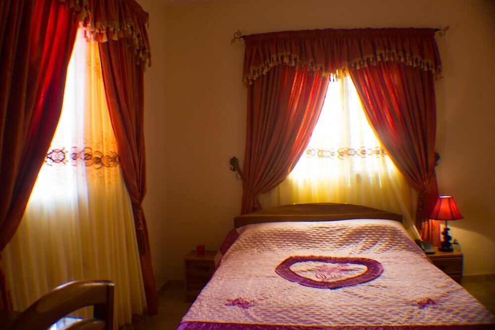 Фото Jeane's Appart Hotel