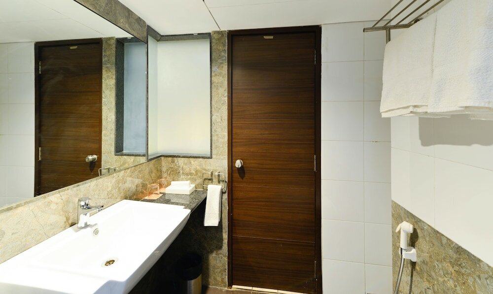 Фото Treebo swastik