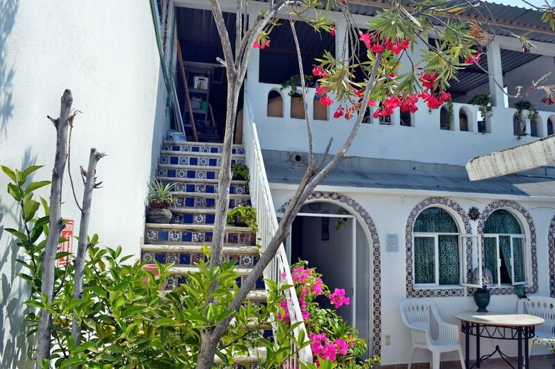 Гостиница Alexandross Hostel BnB в Пуэрто-Вальярта