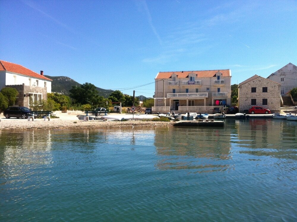 Фото Villa Menalo