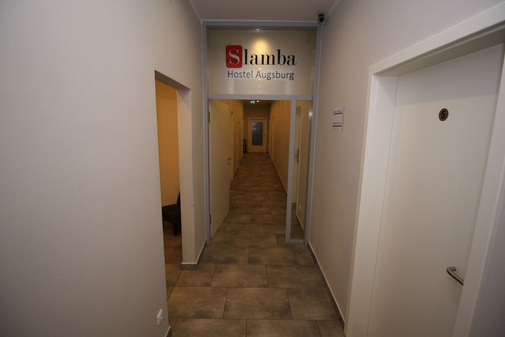 Фото Slamba Hostel Augsburg