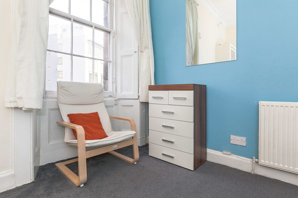 Фото Edinburgh Victorian Luxury Apartment