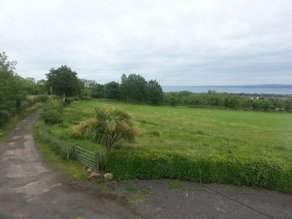 Фото Burleigh House