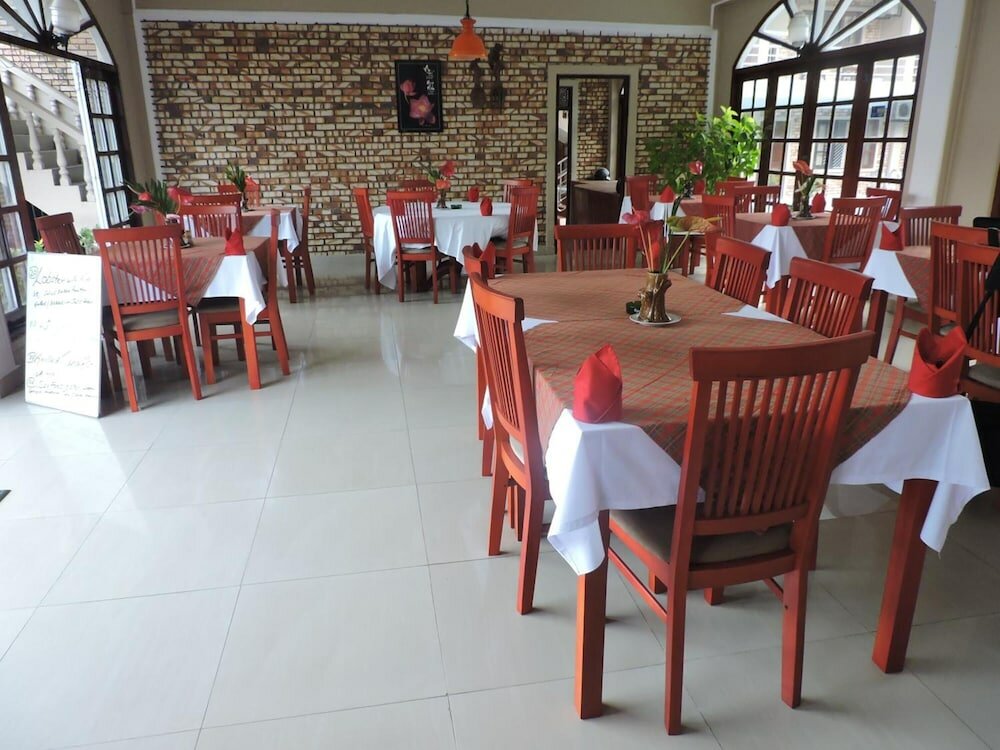 Фото Oasis Beach Resort