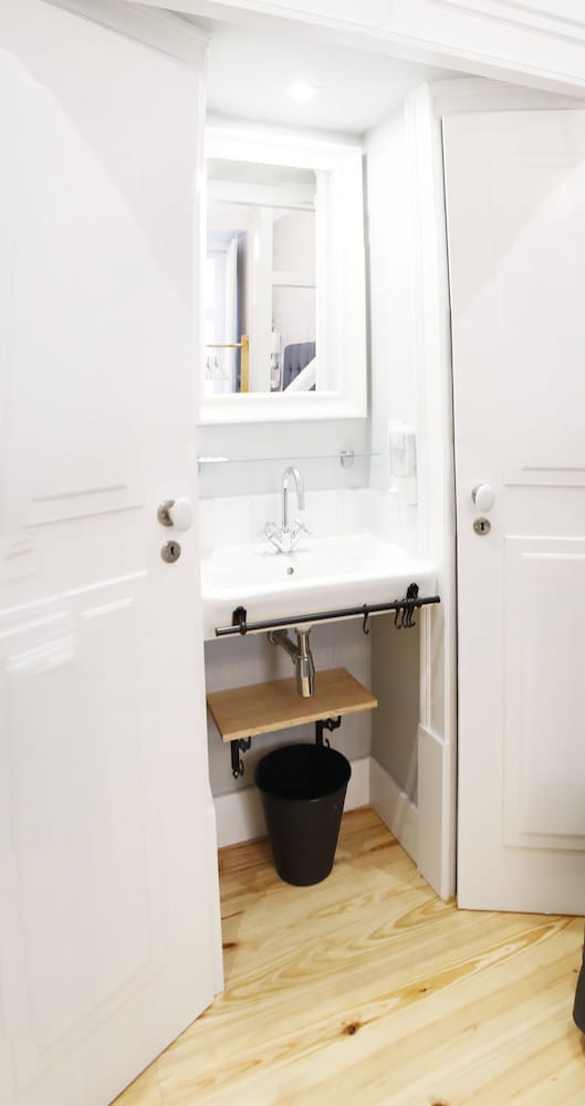 Фото B in B Lisbon Downtown Suites