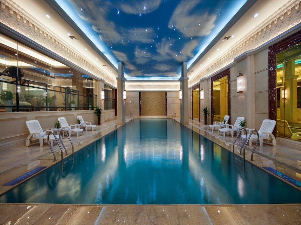 Фото Chongqing Auwi Hotel