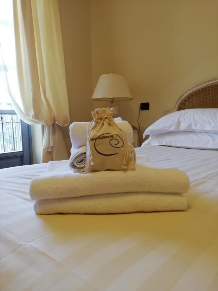 Фото Albergo Castiglione Langhe