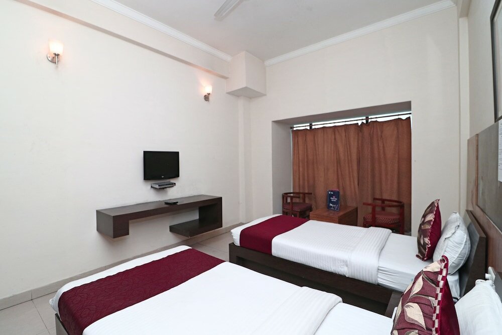 Фото Oyo 4754 Hotel Center Point