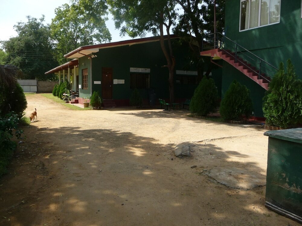 Фото Palugaha Pilgrim Resort