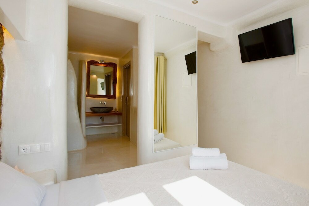 Фото Villa Elina Suites And More