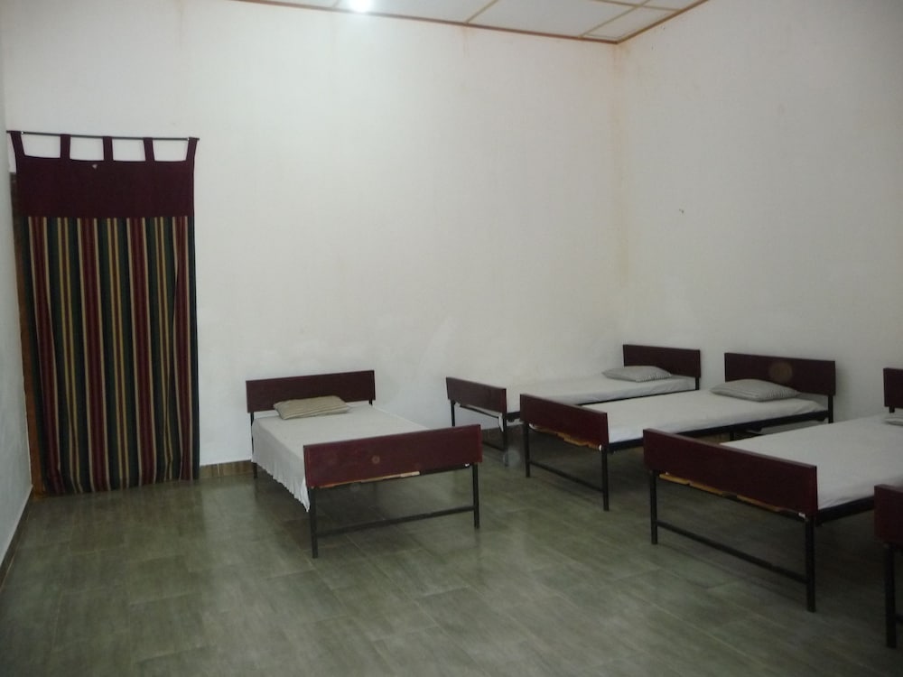 Фото Palugaha Pilgrim Resort