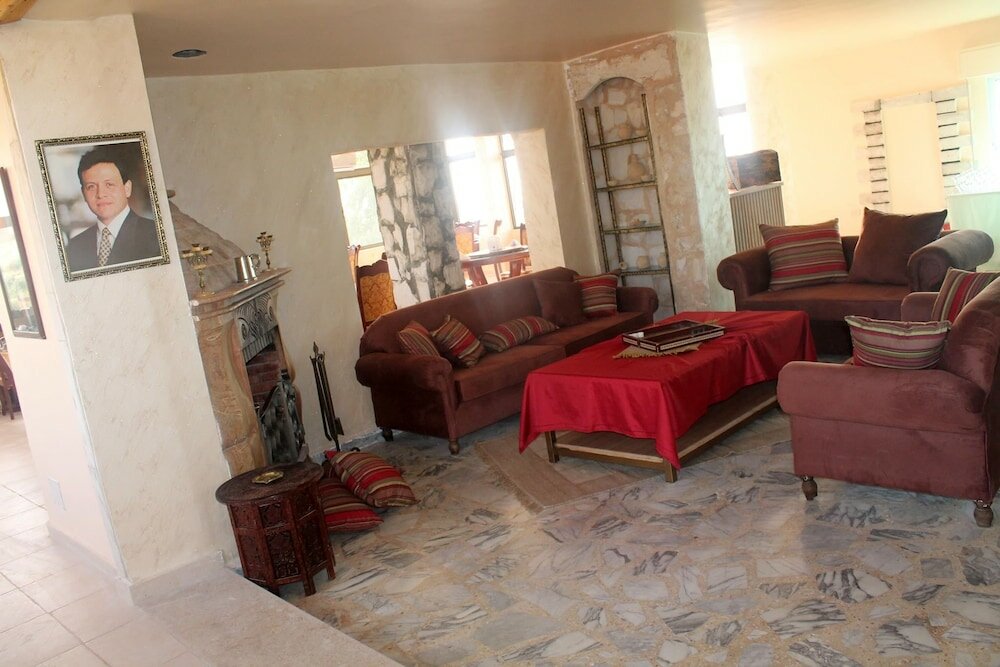 Фото Town of Nebo Hotel