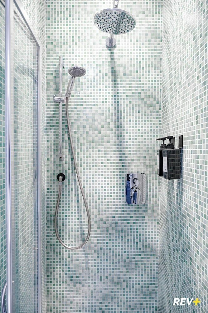 Фото Viale Giulio Cesare Guest House