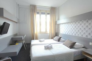 Гостиница Hotel Little Lodge