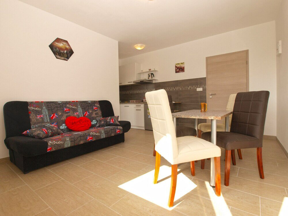 Фото Apartments Dario 1480