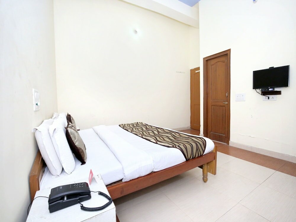 Фото Oyo 7609 Hotel Dolphin