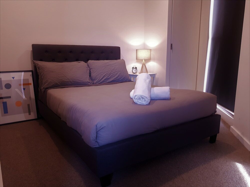 Фото Modern Living in Southbank Apartments