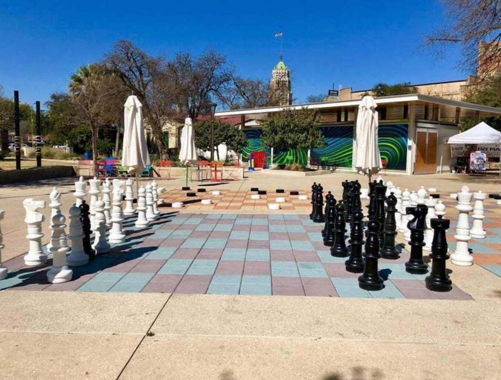 Фото Brand New 2 Stylish 3br Near Exciting Downtown