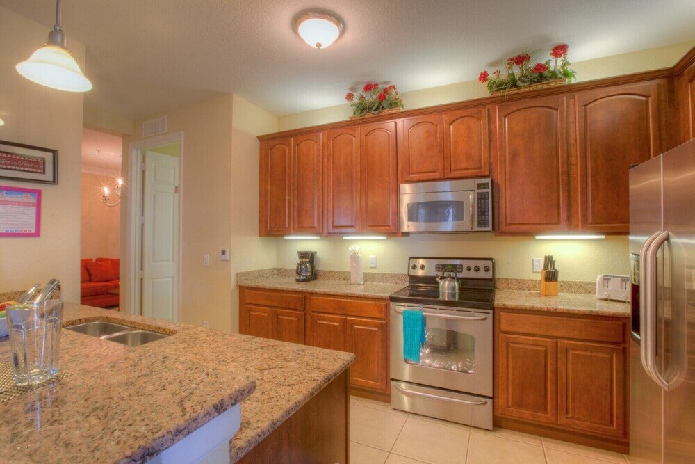 Фото Lovely Third-floor Vista Cay Resort Condo!