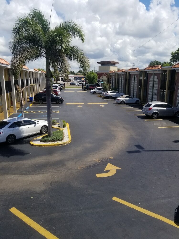 Фото Quality Inn Airport - Cruise Port