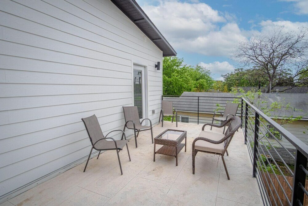 Фото Brand New 2 Stylish 3br Near Exciting Downtown