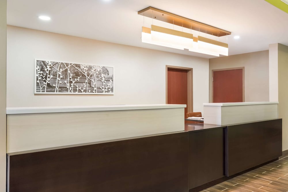 Фото Sleep Inn & Suites North Mobile Saraland