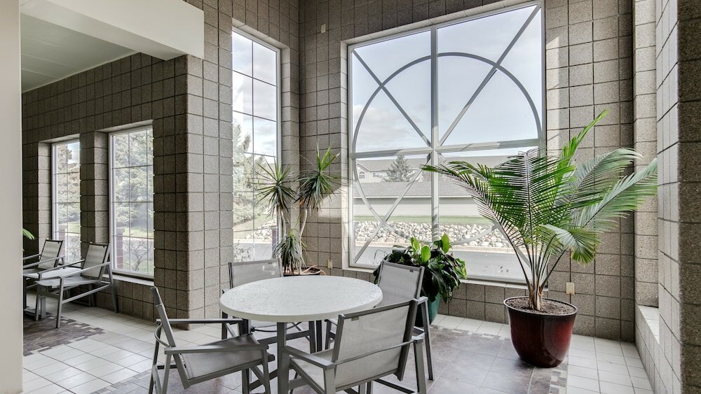 Фото Holiday Inn Express Hotel & Suites St. Cloud, an Ihg Hotel