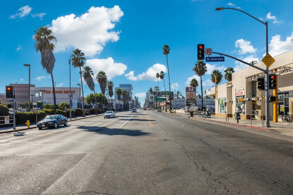 Фото Luxury Apartment in Hollywood