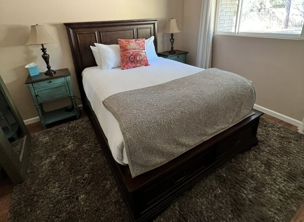 Фото Lantern Light Inn - Romantic Getaway