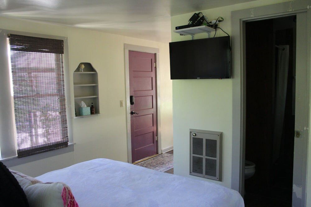 Фото The Springs Retreat