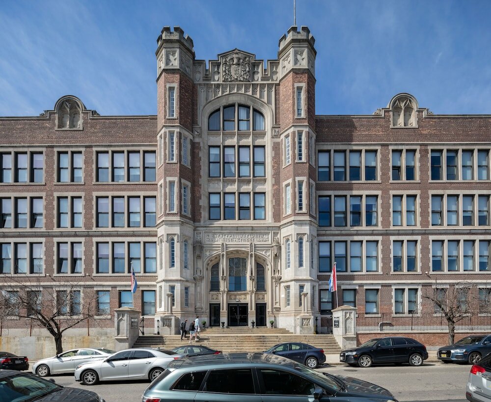 Фото отеля 1