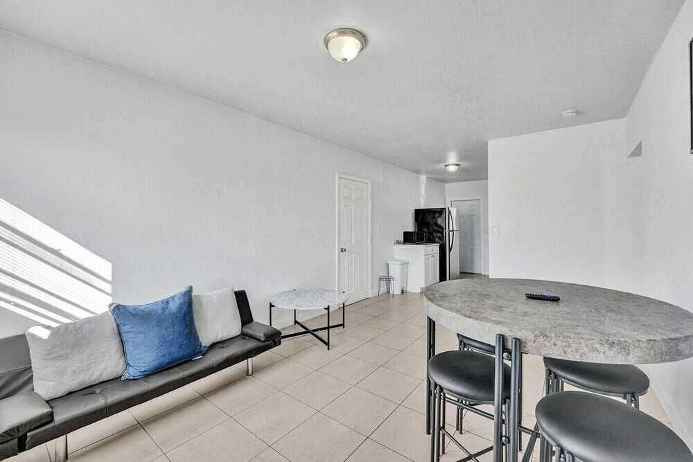 Фото Cozy Apartment in West Palm Beach, Minutes Away From Downtown! N°1