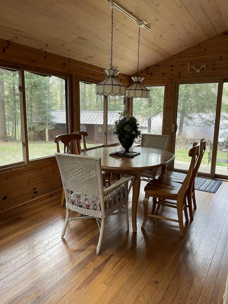 Фото J&j's Place