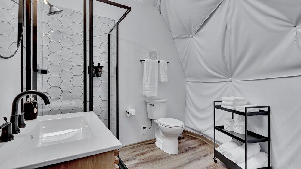 Фото Starlight Haven Hot Springs