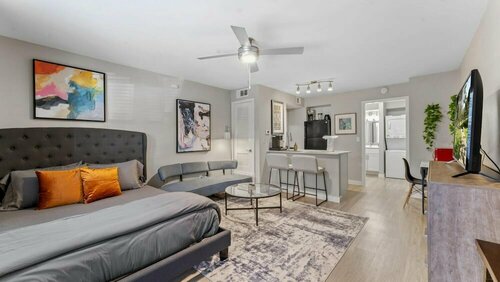 Гостиница Cozy Chic Studio Close to Downtown and Domain в Остине