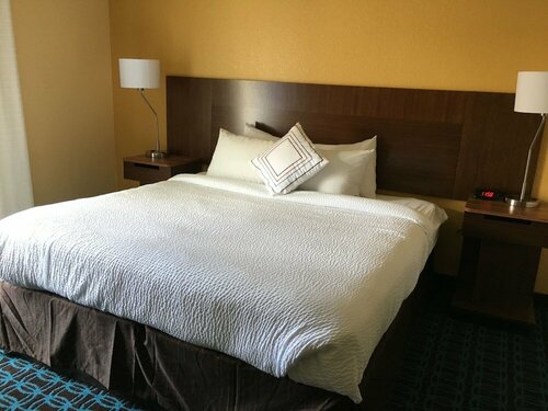 Гостиница Fairfield Inn & Suites by Marriott Frankfort во Франкфорте