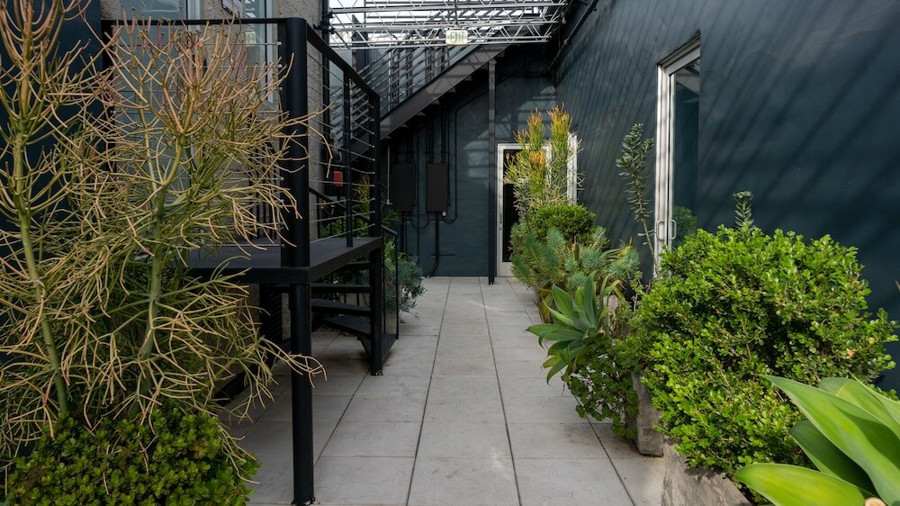 Фото The Cosmo Lofts