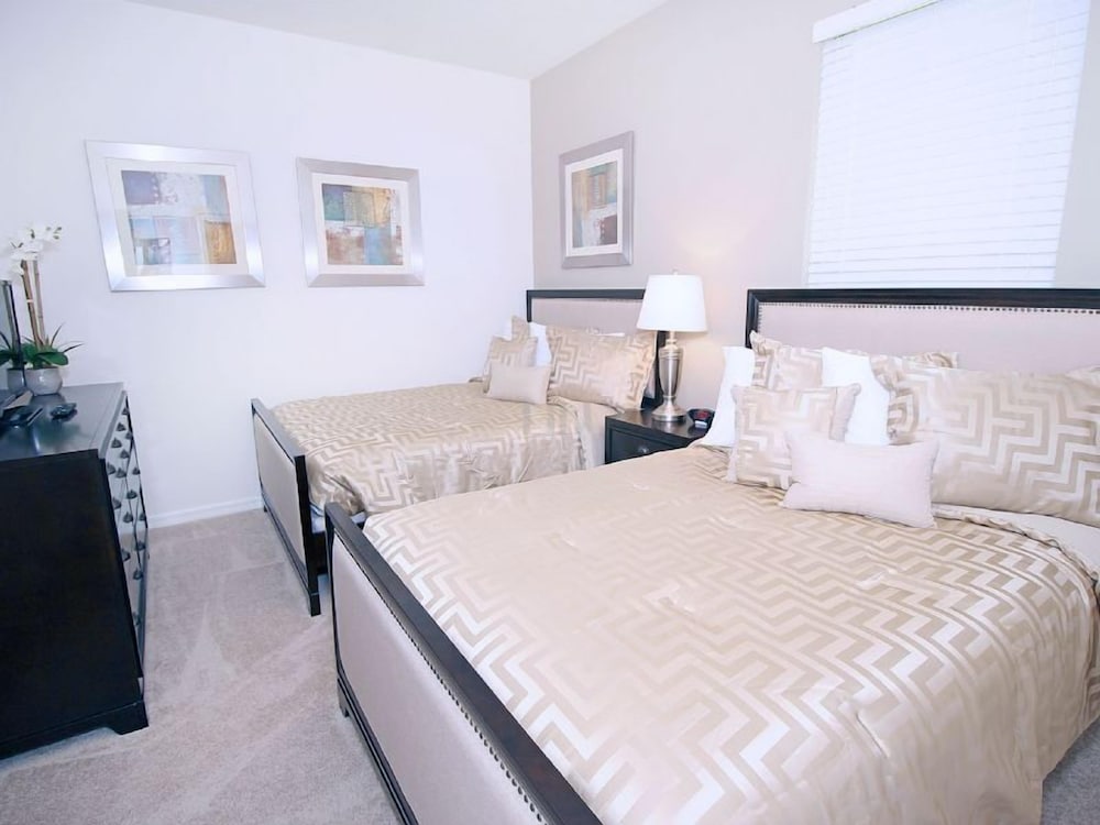 Фото Fv62387 - The Dales at West Haven - 7 Bed 6 Baths Villa