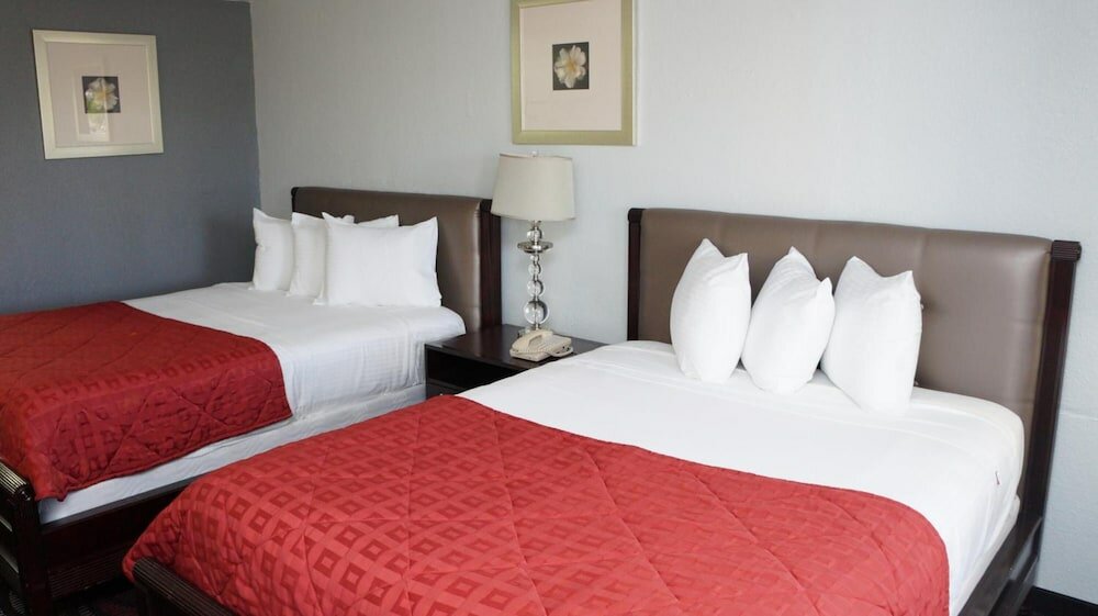 Фото Riverview Inn