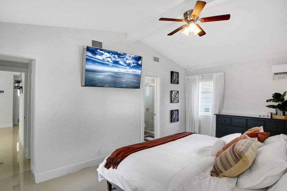 Фото Waterfront Oasis